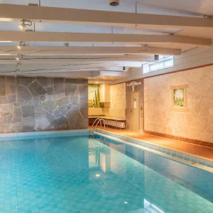 https://hotel-am-schlosspark-zum-kurfurst.com-bavaria.com