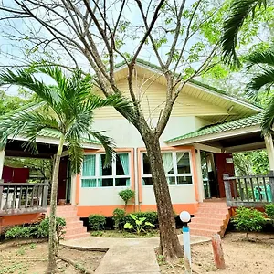 Hotel Lanta Palm , -
